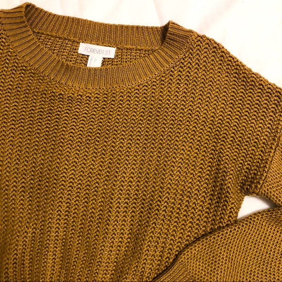 Gorgeous Knit Cropped Sweater - Picture 2 of 3